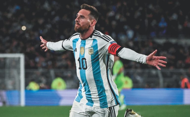 “Eu não quero ir embora”, diz Messi após se despedir da Argentina