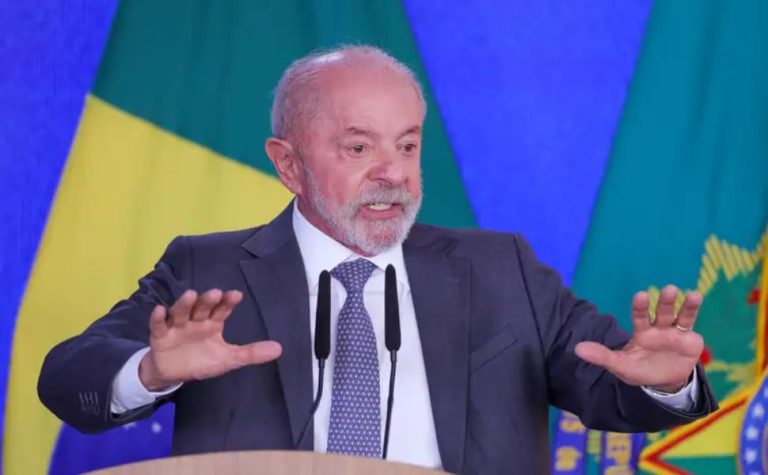 Governo anuncia perdão de dívidas e pacote de estímulo para MEIs