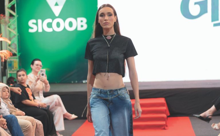 Jeans volta com tudo na nova temporada