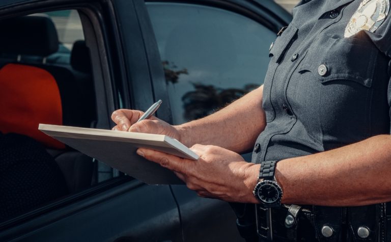 Mais de 1 milhão de veículos estão com licenciamento atrasado no ES