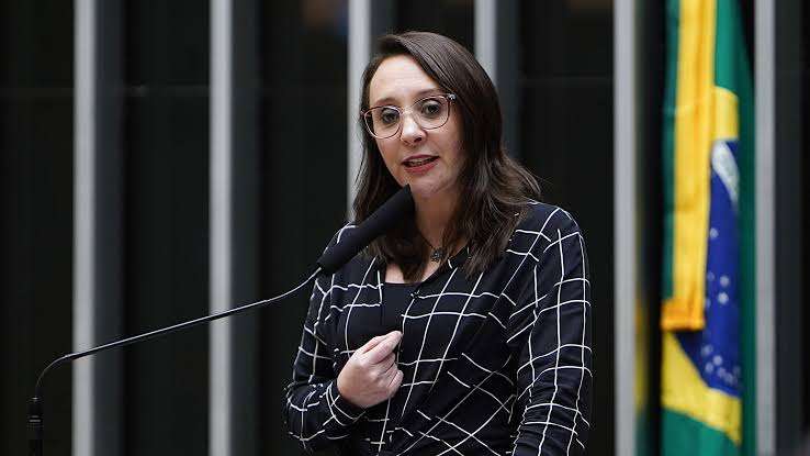 Podemos, antes no palanque de Ricardo, confirma apoio a Pazolini