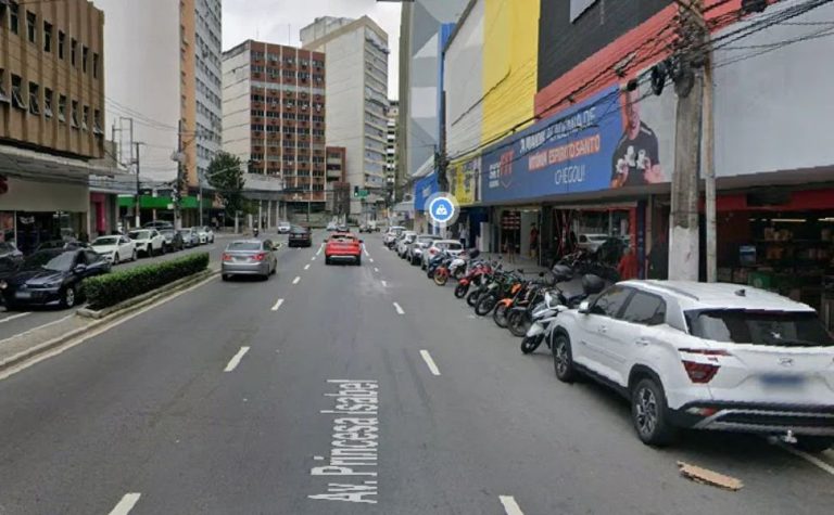 Prefeitura de Vitória suspende parcialmente estacionamento em avenida no Centro