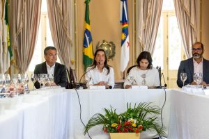 Raquel Lyra comanda primeira reunião com secretariado após reeleição