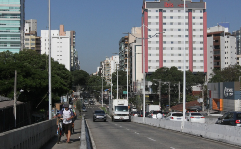 STF retoma discussão de cobrança de IPTU por área