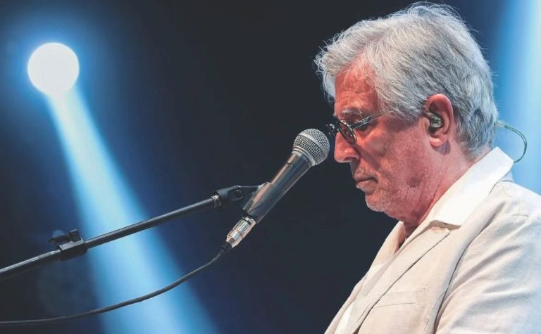 Sucessos de Ivan Lins neste sábado em Vitória