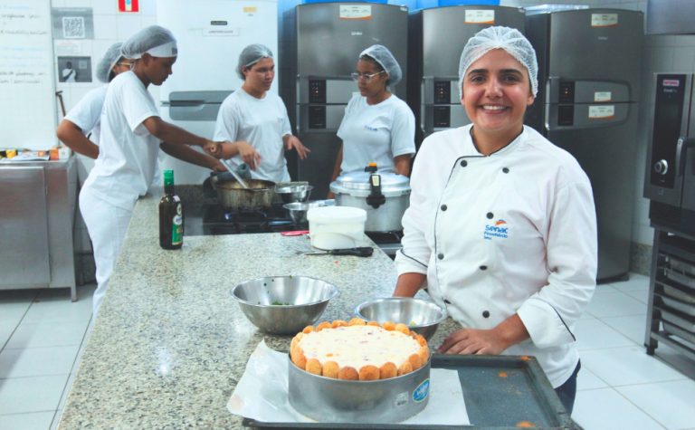 Vagas em sete cursos para aprender profissão